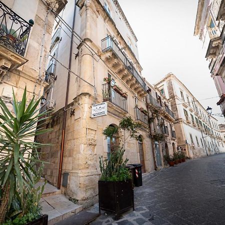 Perla Marina Syracuse Exterior photo